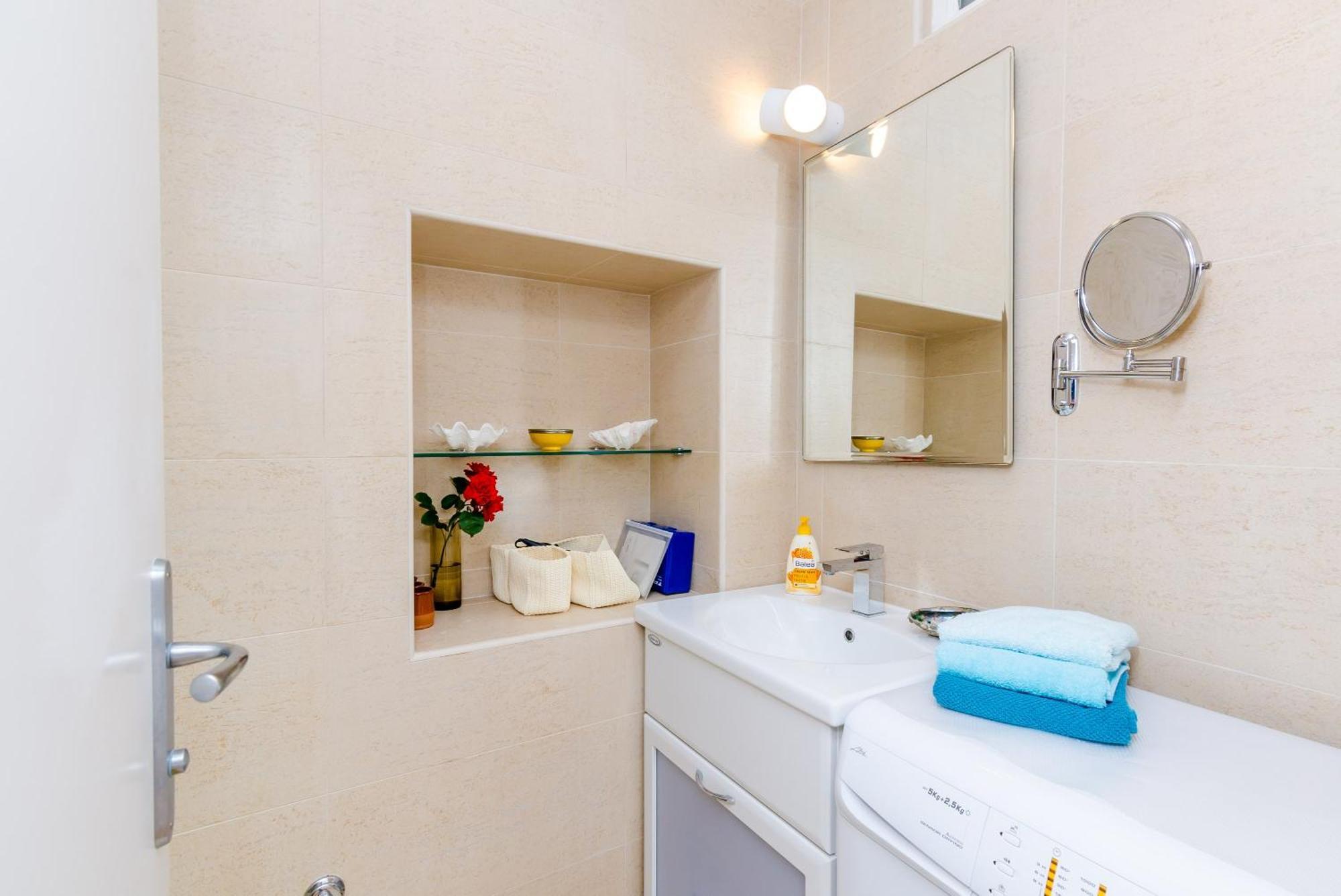 Apartment Domino 18 ดูบรอฟนิก ภายนอก รูปภาพ
